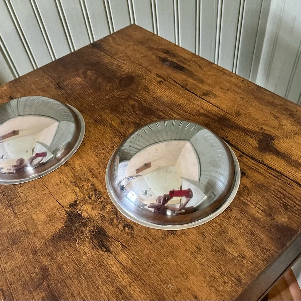Set of 2 Silver Round Cat/Small Dog Bowls